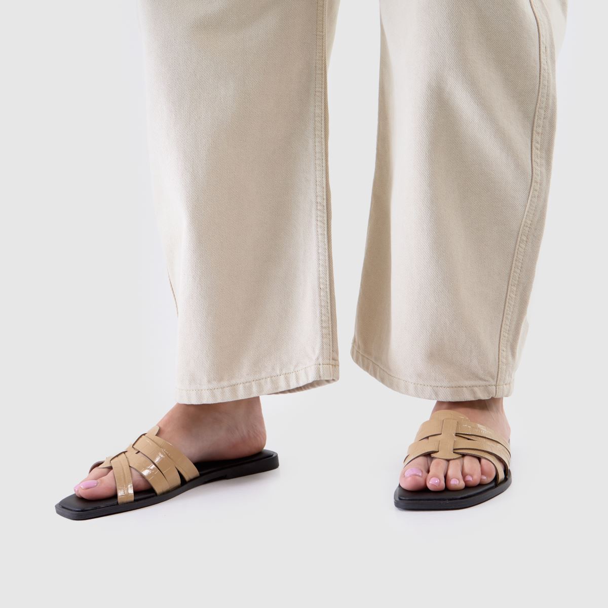 schuh Tallie Mule in Off-White schuh Tallie Mule 8