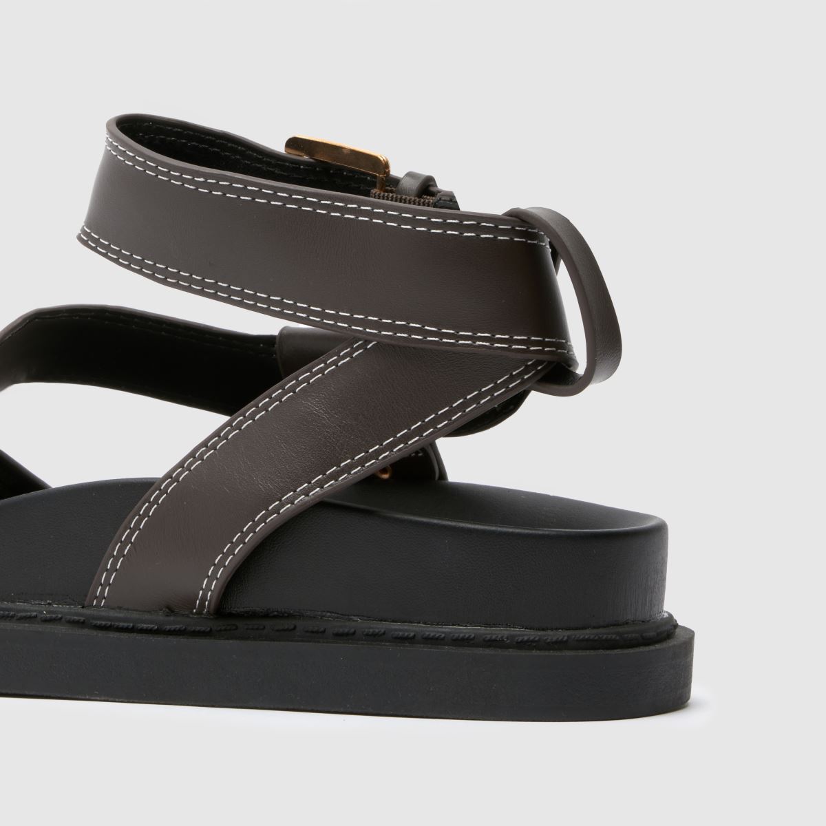 schuh Toya Chunky Footbed in Brown & White schuh Toya Chunky Footbed 4