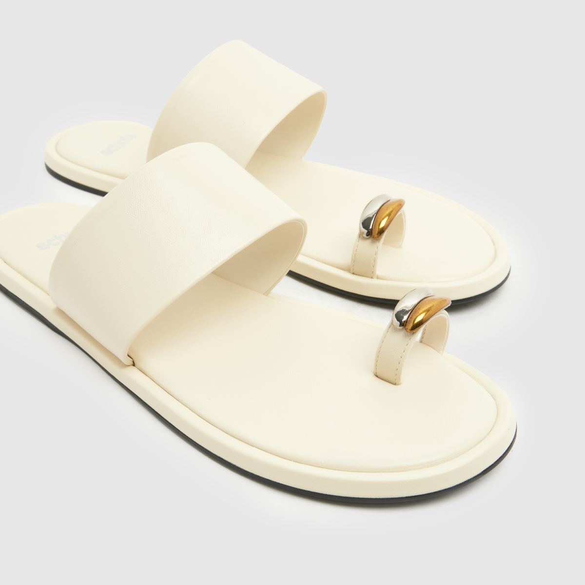 schuh Thyme Metal Toe Loop in White schuh Thyme Metal Toe Loop 4