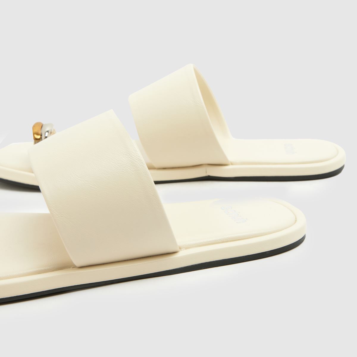 schuh Thyme Metal Toe Loop in White schuh Thyme Metal Toe Loop 7
