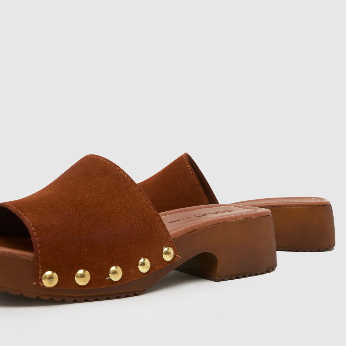schuh Verity Suede Clog in Tan schuh Verity Suede Clog 7