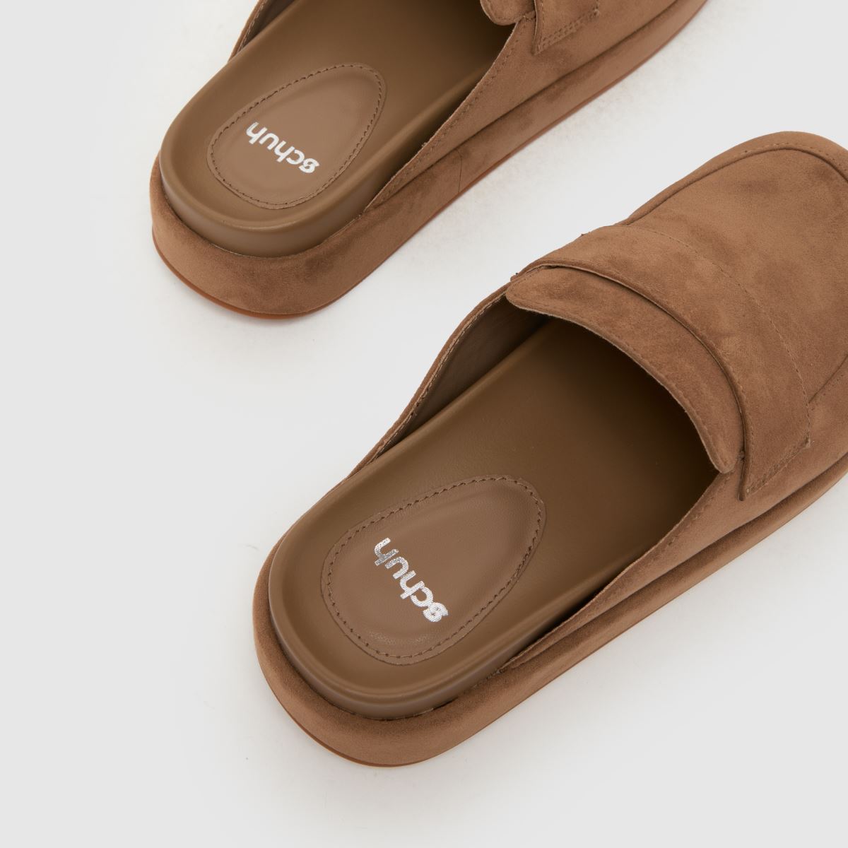 schuh Tiramisu Closed Toe Mule in Taupe schuh Tiramisu Closed Toe Mule 7