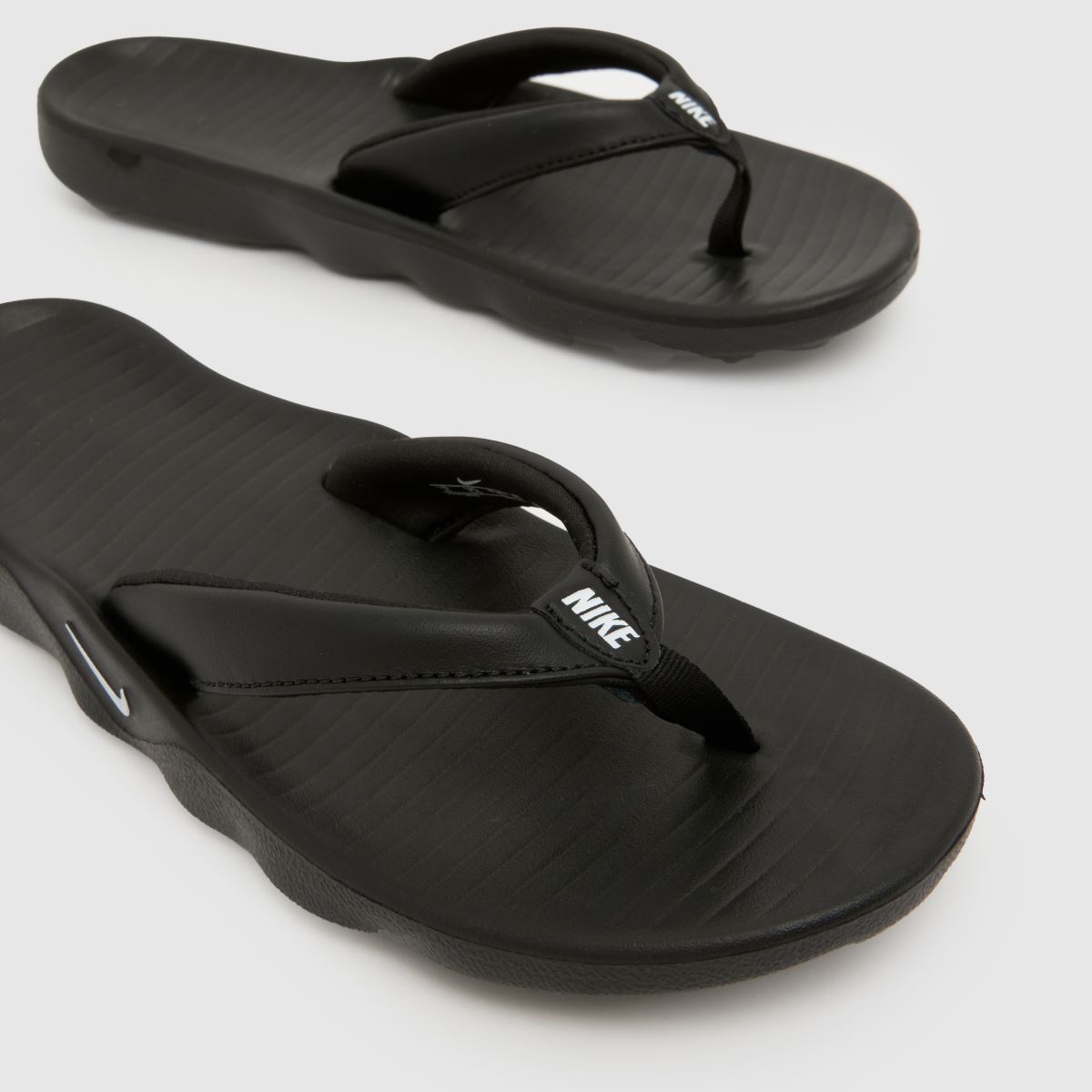 Nike Marina in Black Nike Marina 4