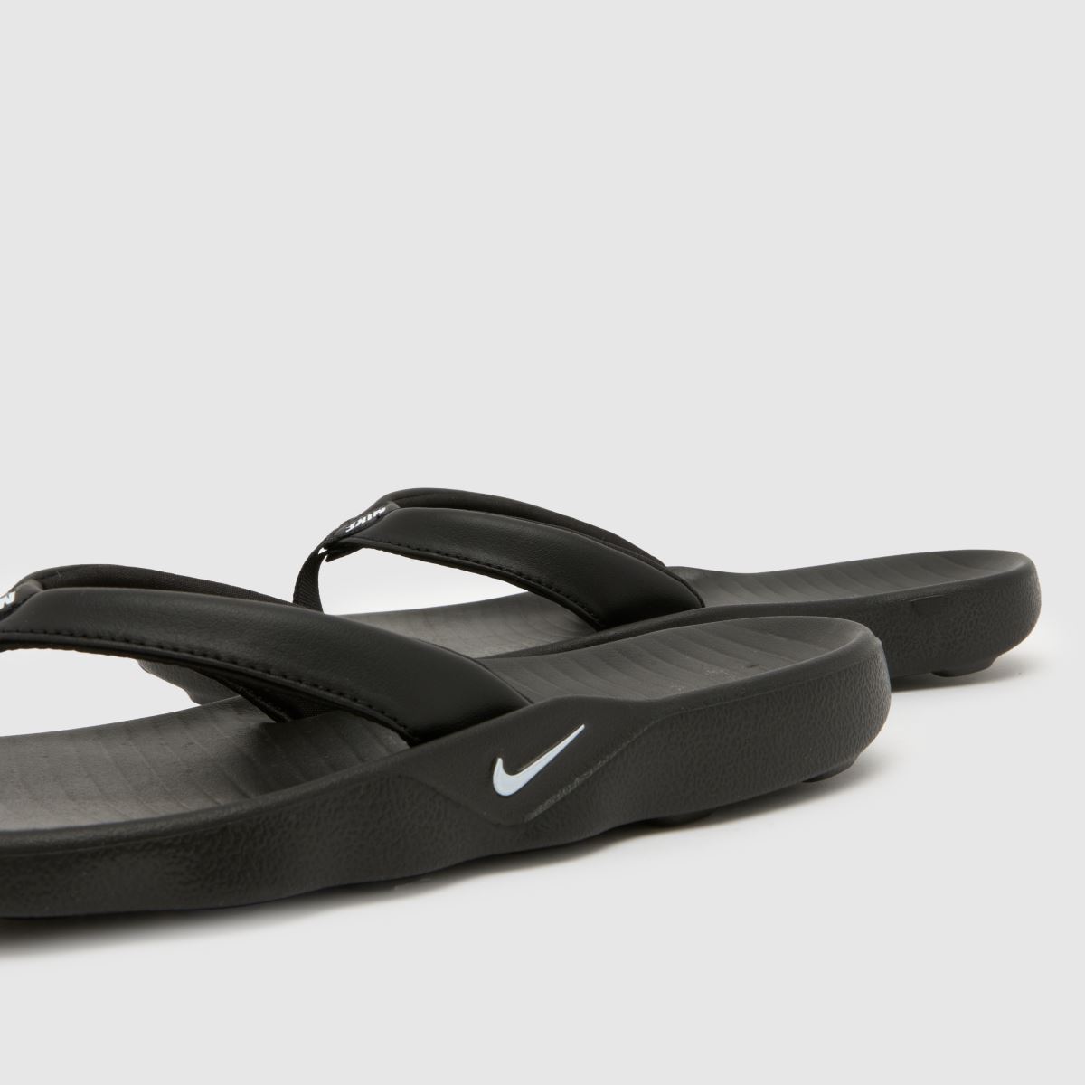 Nike Marina in Black Nike Marina 7