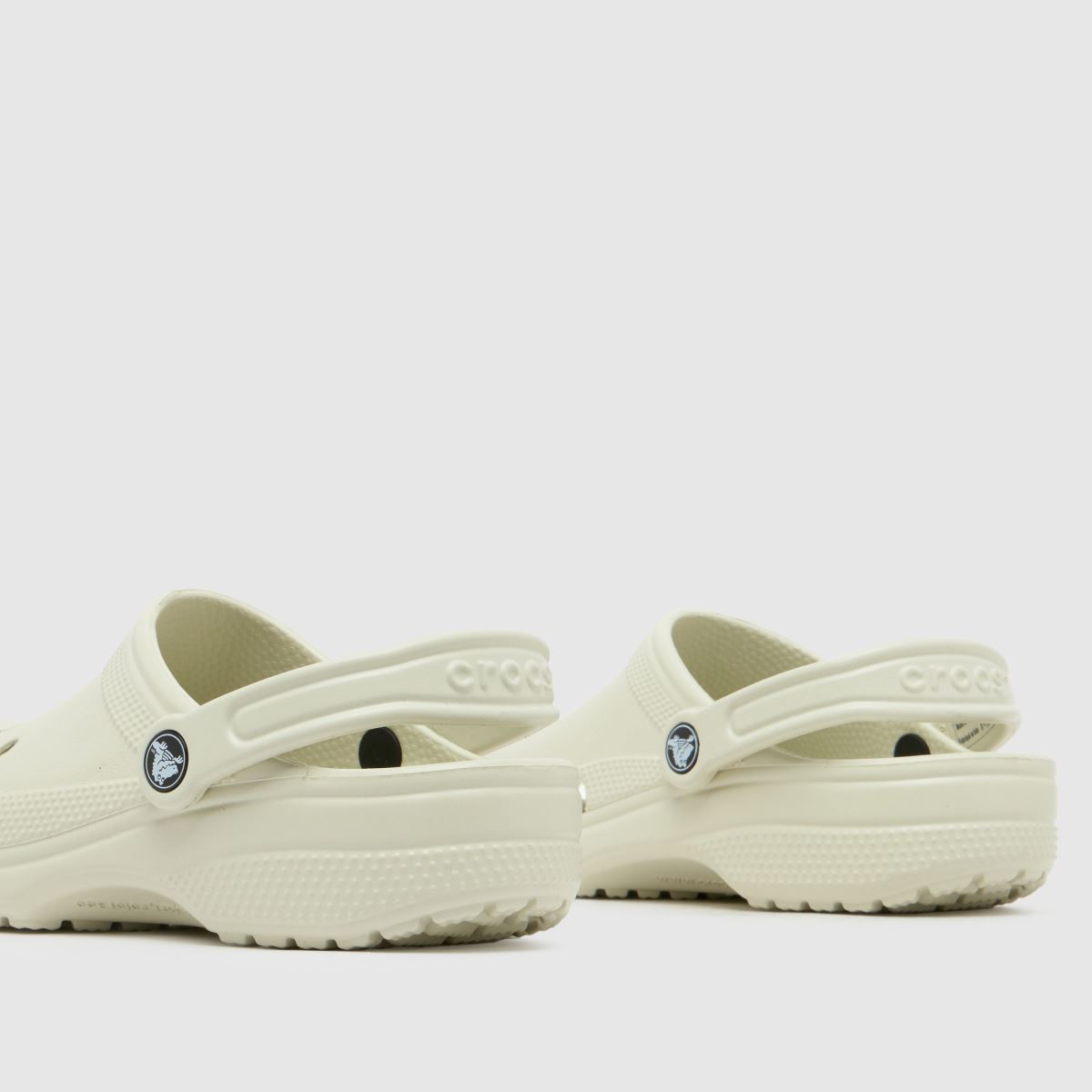 Crocs Classic Clog in Off-White Crocs Classic Clog 7