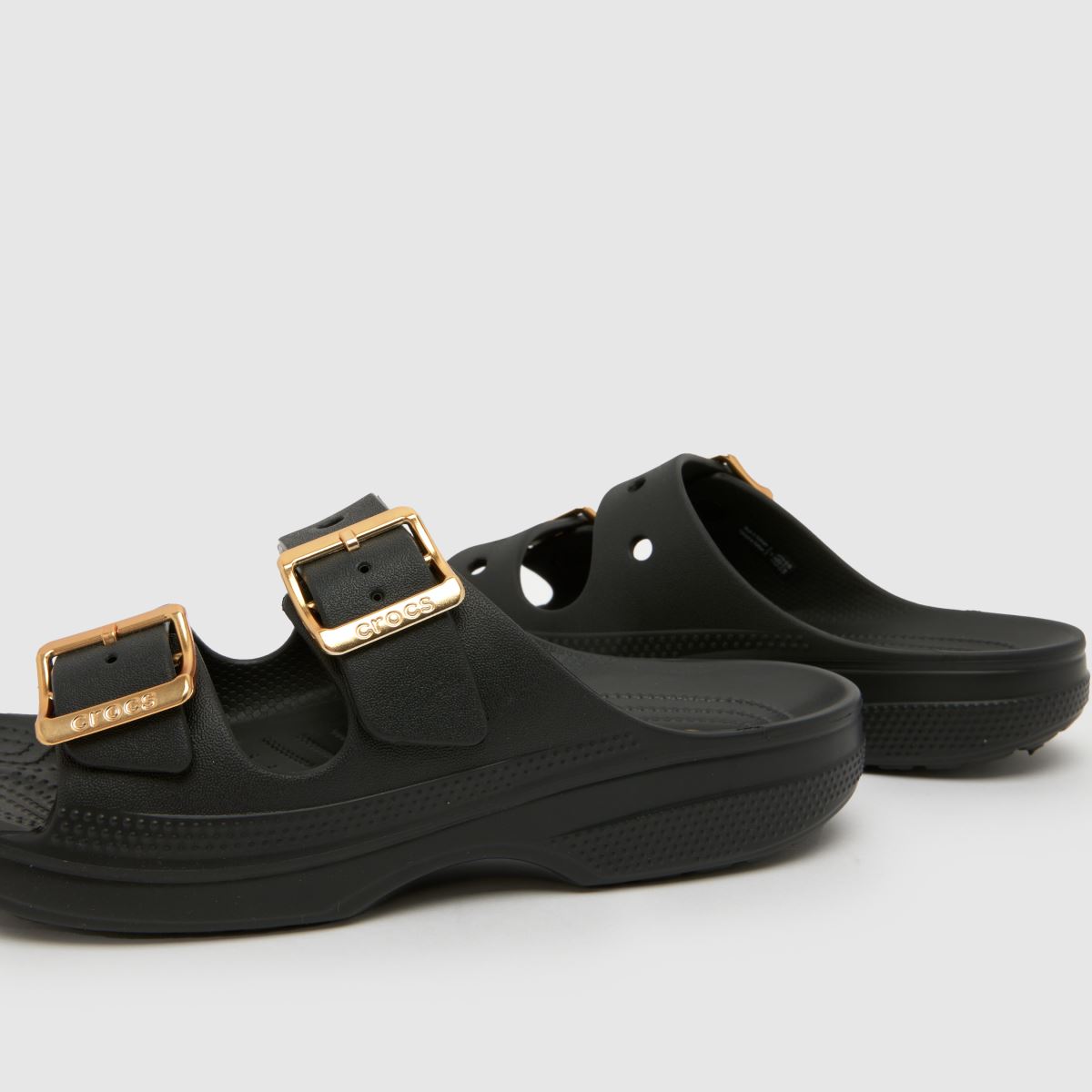 Crocs Saturday Metallic Buckle in Black Crocs Saturday Metallic Buckle 7