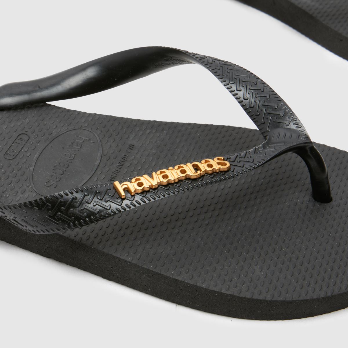 Havaianas Logo Metallic Flip in Black Havaianas Logo Metallic Flip 4