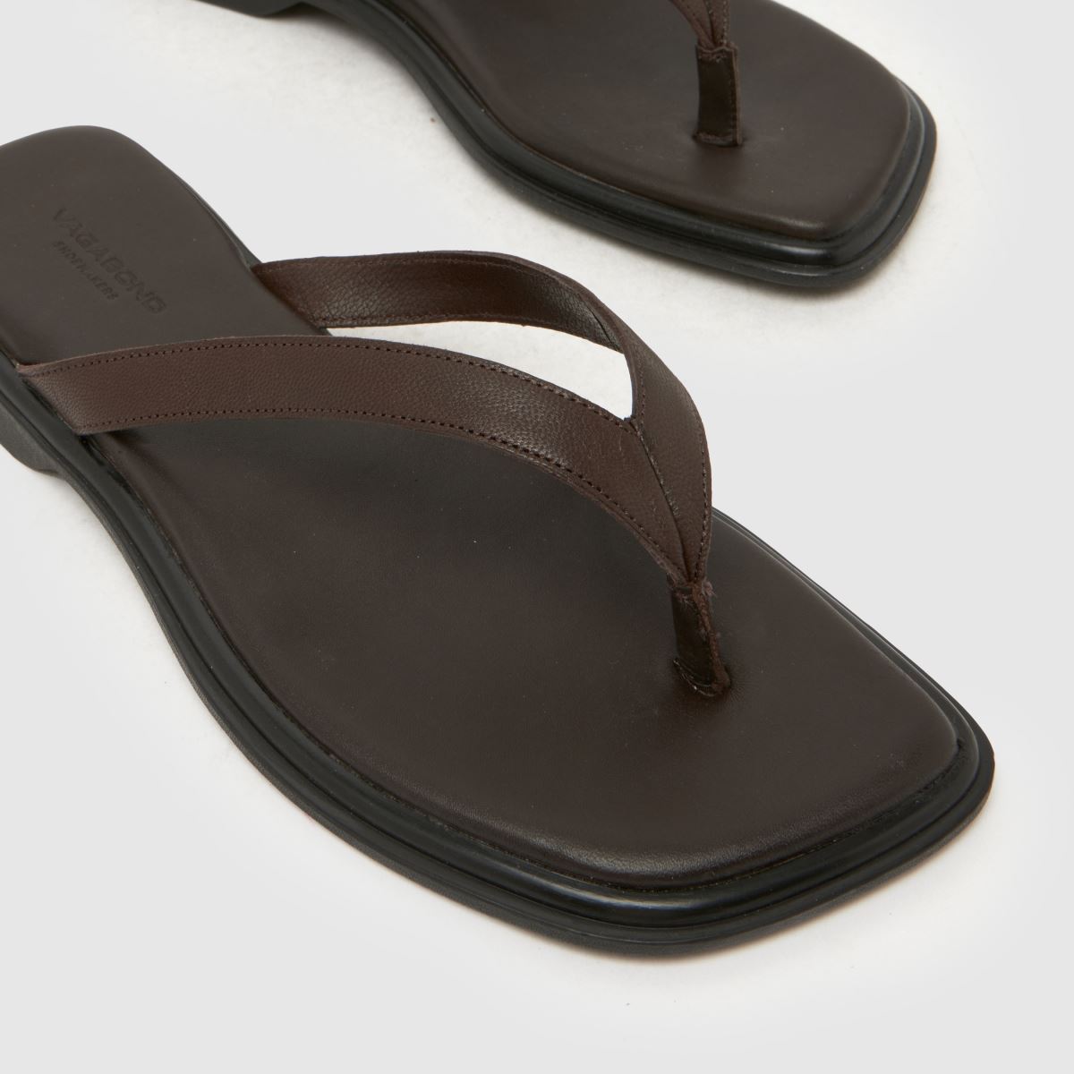 Vagabond Shoemakers Izzy Flip Flop in Brown Vagabond Shoemakers Izzy Flip Flop 4