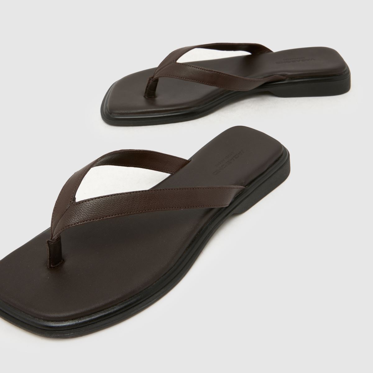 Vagabond Shoemakers Izzy Flip Flop in Brown Vagabond Shoemakers Izzy Flip Flop 7