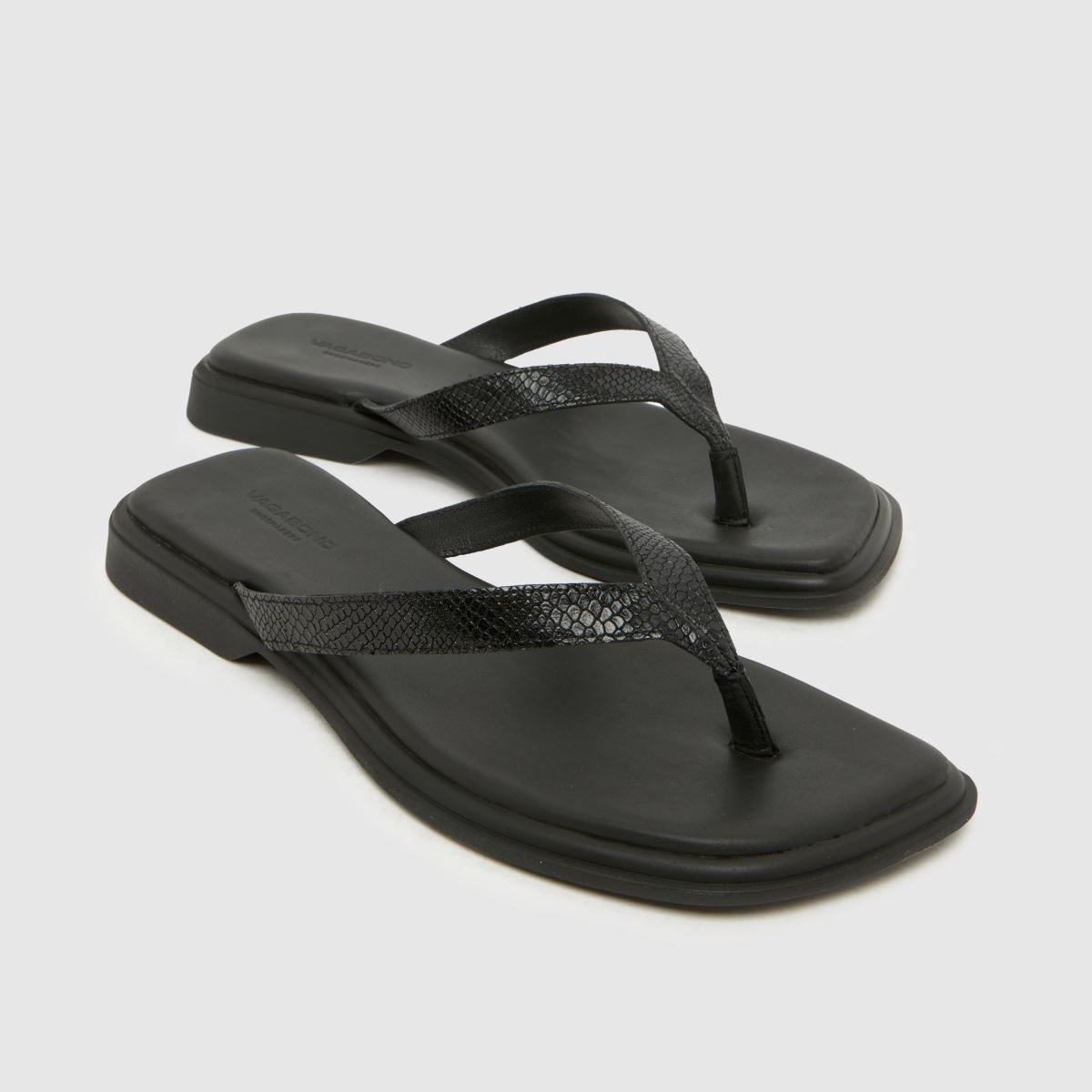 Vagabond Shoemakers Izzy Flip Flop in Black Vagabond Shoemakers Izzy Flip Flop 4