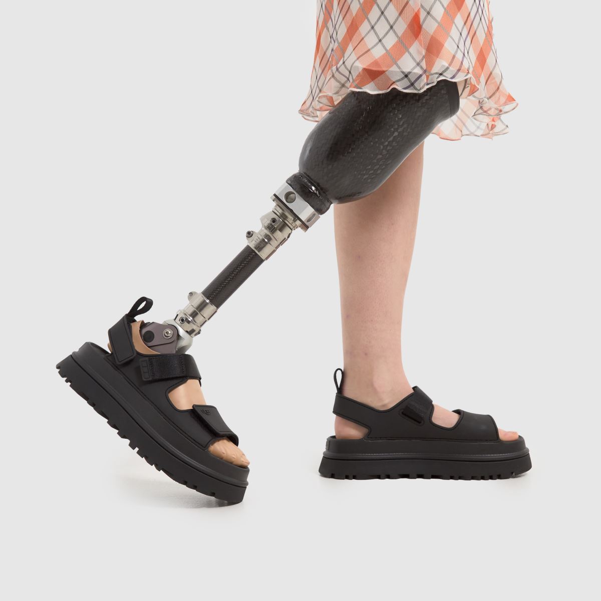 サンダル・ミュール W Goldenglow Sandals - UGG - Synthetic - Black UGG Women's Goldenglow Sandals Black