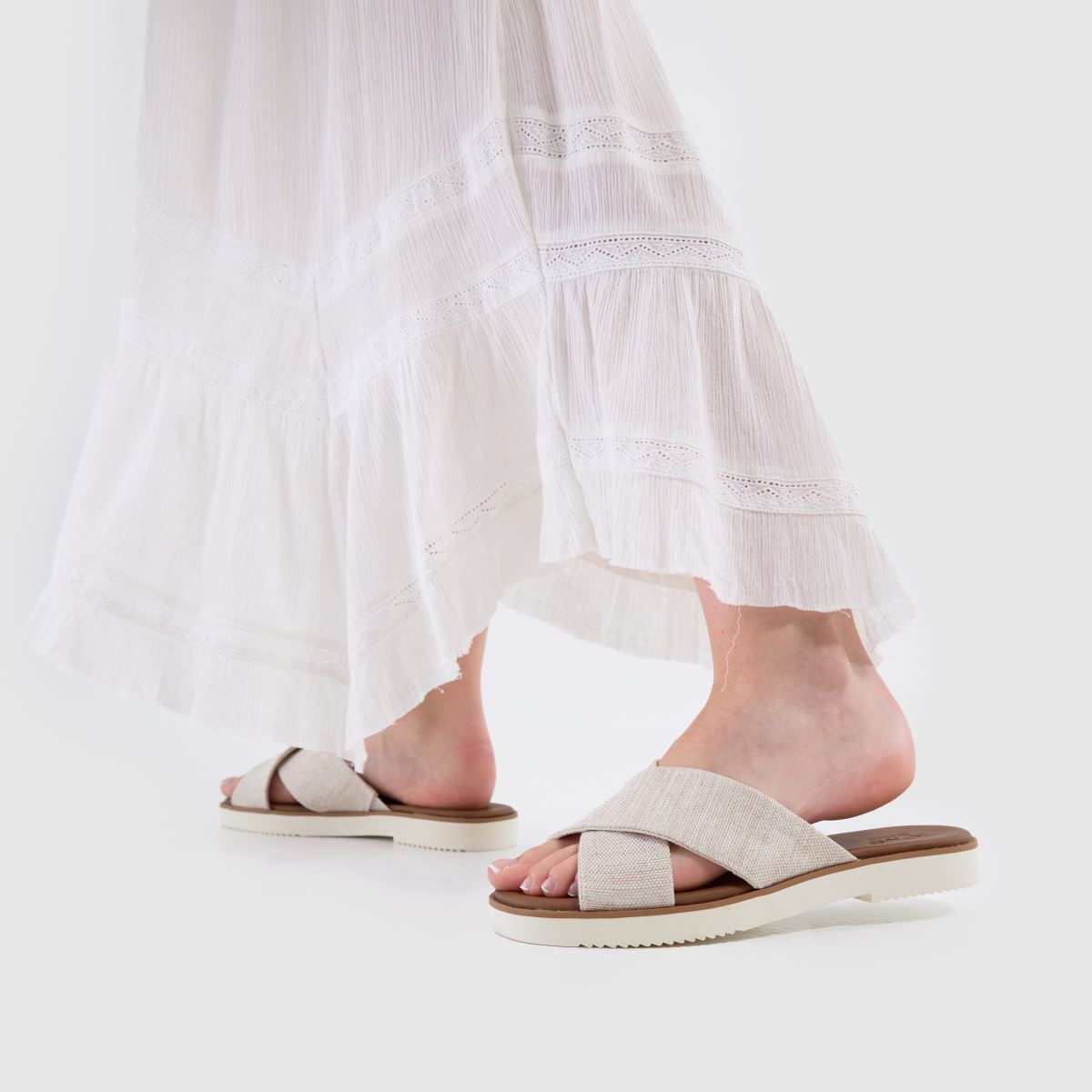TOMS Mae Crossover in Natural TOMS Mae Crossover 8