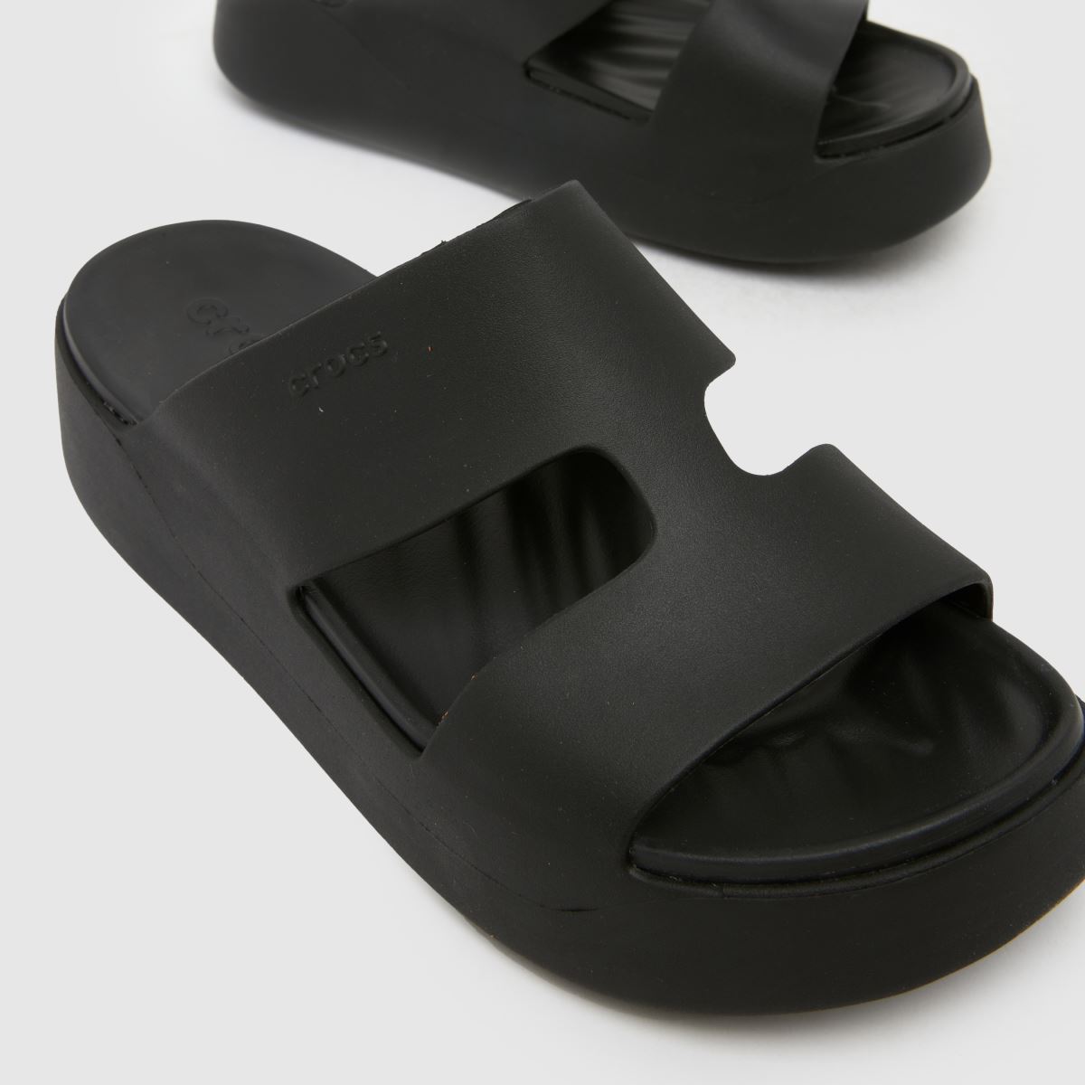 Crocs Getaway Platform H-Strap in Black Crocs Getaway Platform H-Strap 4