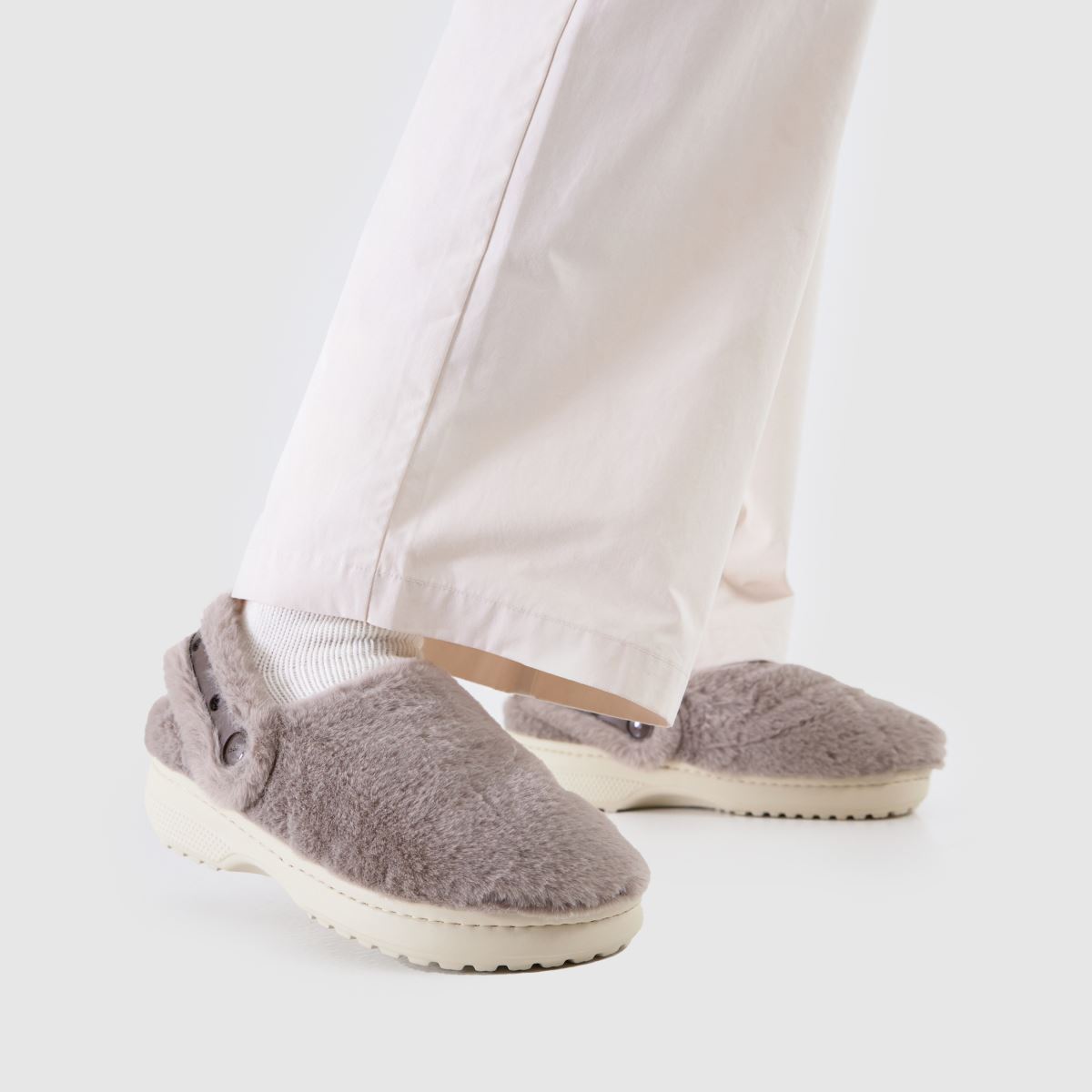 Crocs Classic Unfurgettable Clog in Dark Grey Crocs Classic Unfurgettable Clog 8