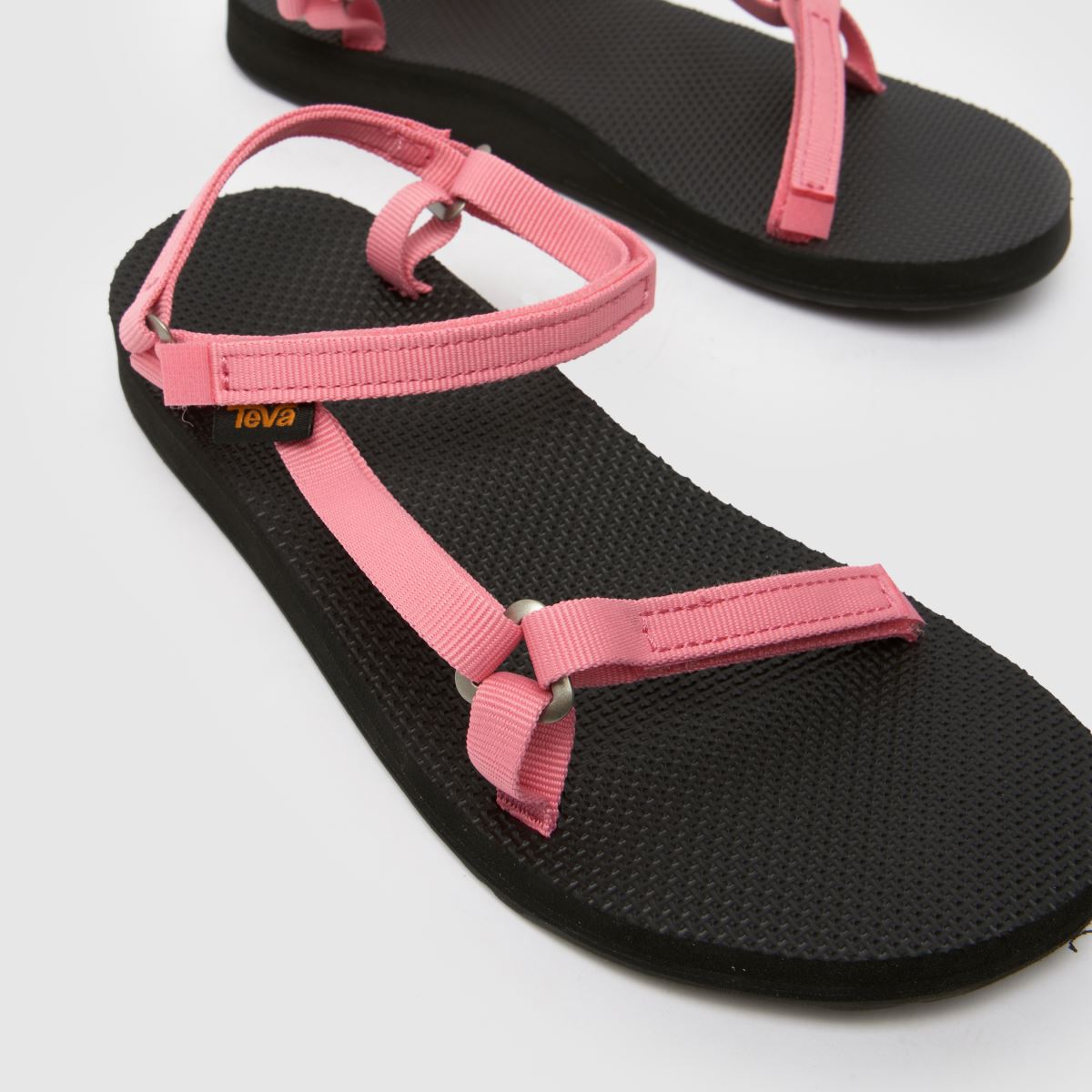 Teva Original Universal Slim in Pink Teva Original Universal Slim 4