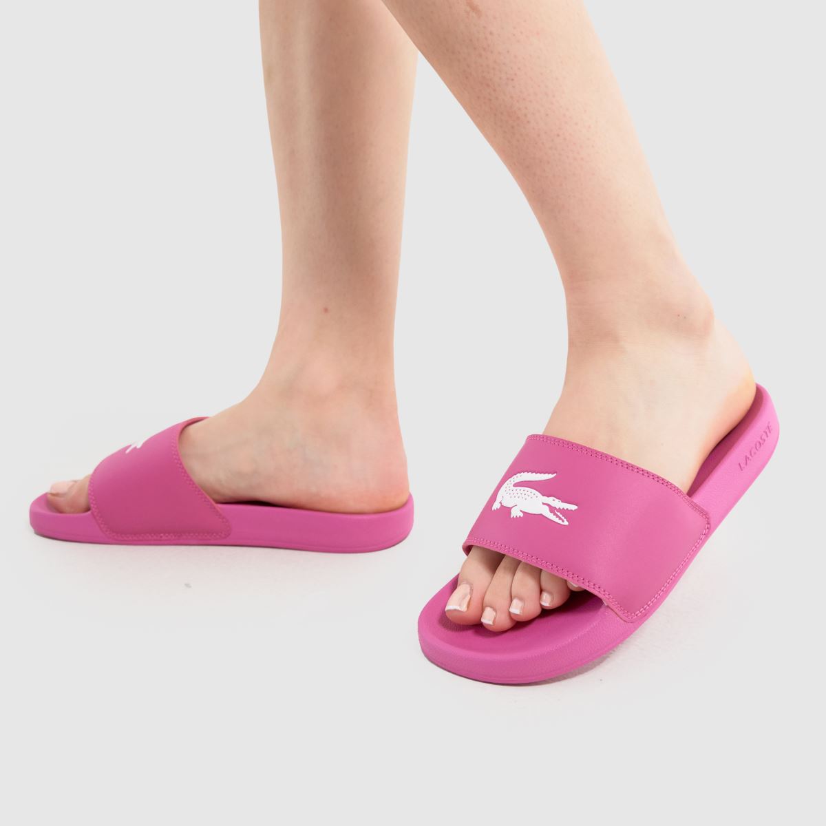 Womens Pink Lacoste Serve Slide Sandals schuh