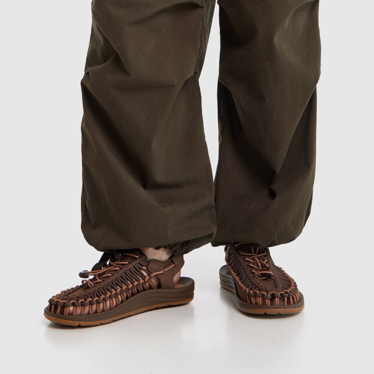 KEEN Uneek in Brown KEEN Uneek 8
