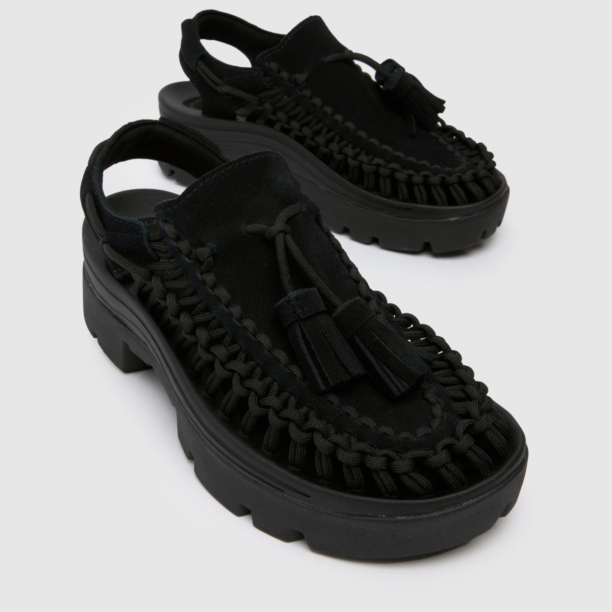 KEEN UNEEK PLT Tassel in Black KEEN UNEEK PLT Tassel 4