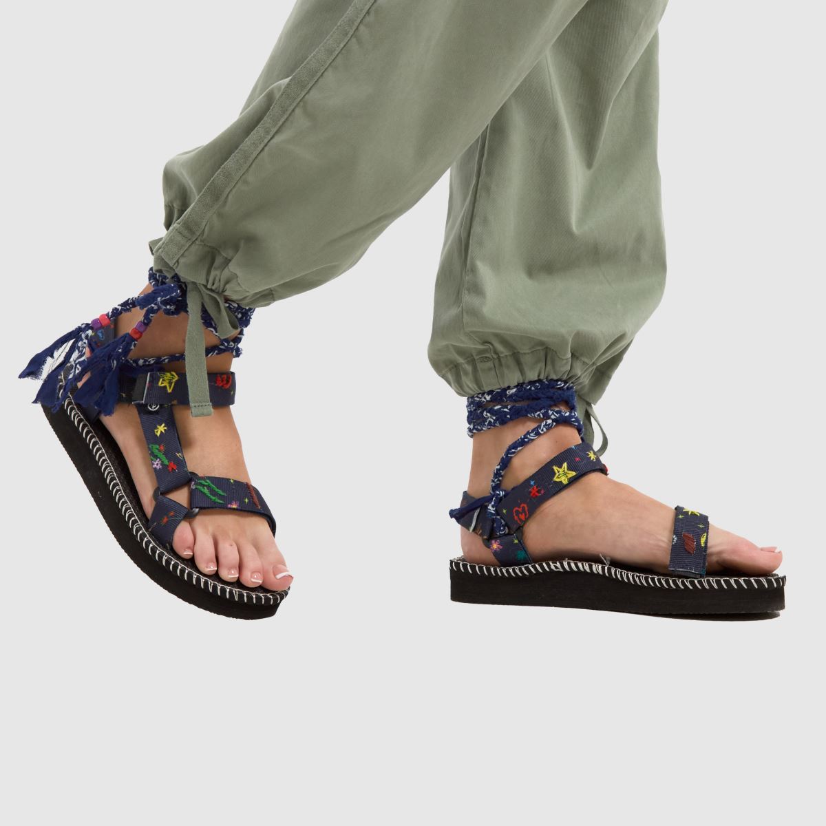 ARIZONA LOVE Trekky Navy Thread in Navy