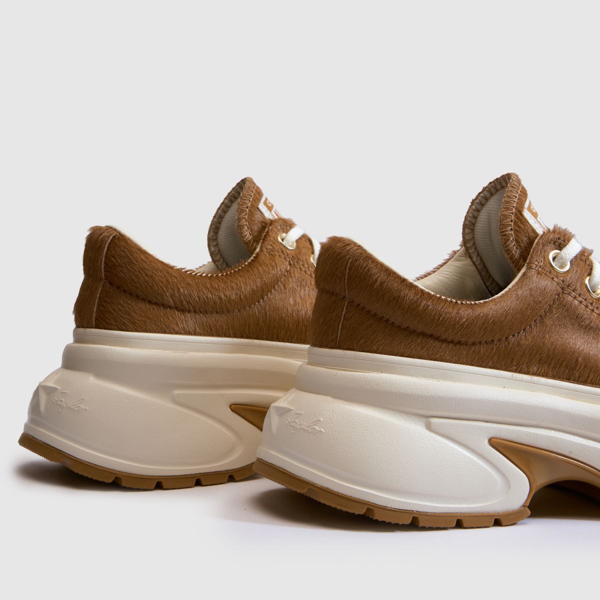 Converse Run Star Crush in Brown & White Converse Run Star Crush 4