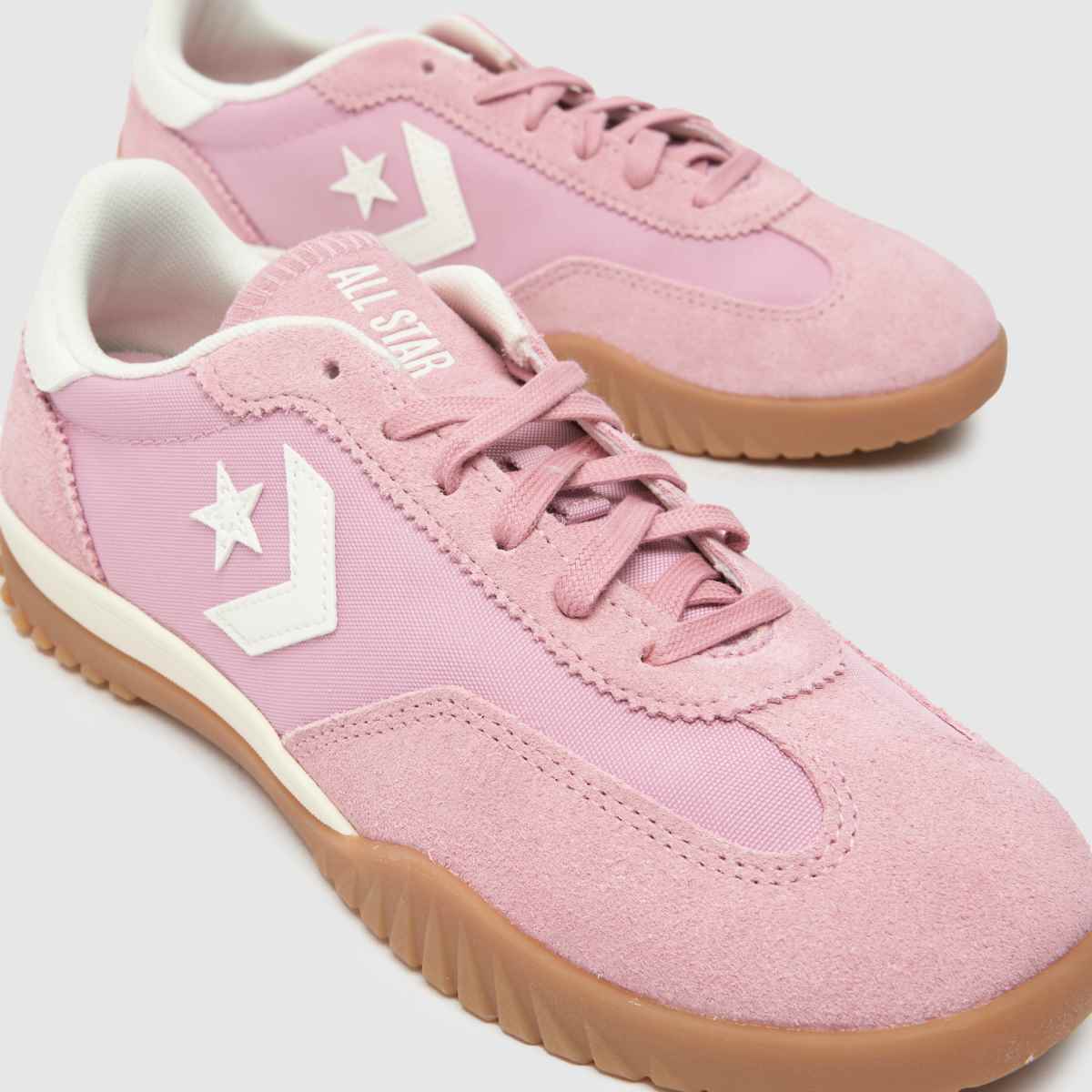 Converse Run Star in Pink