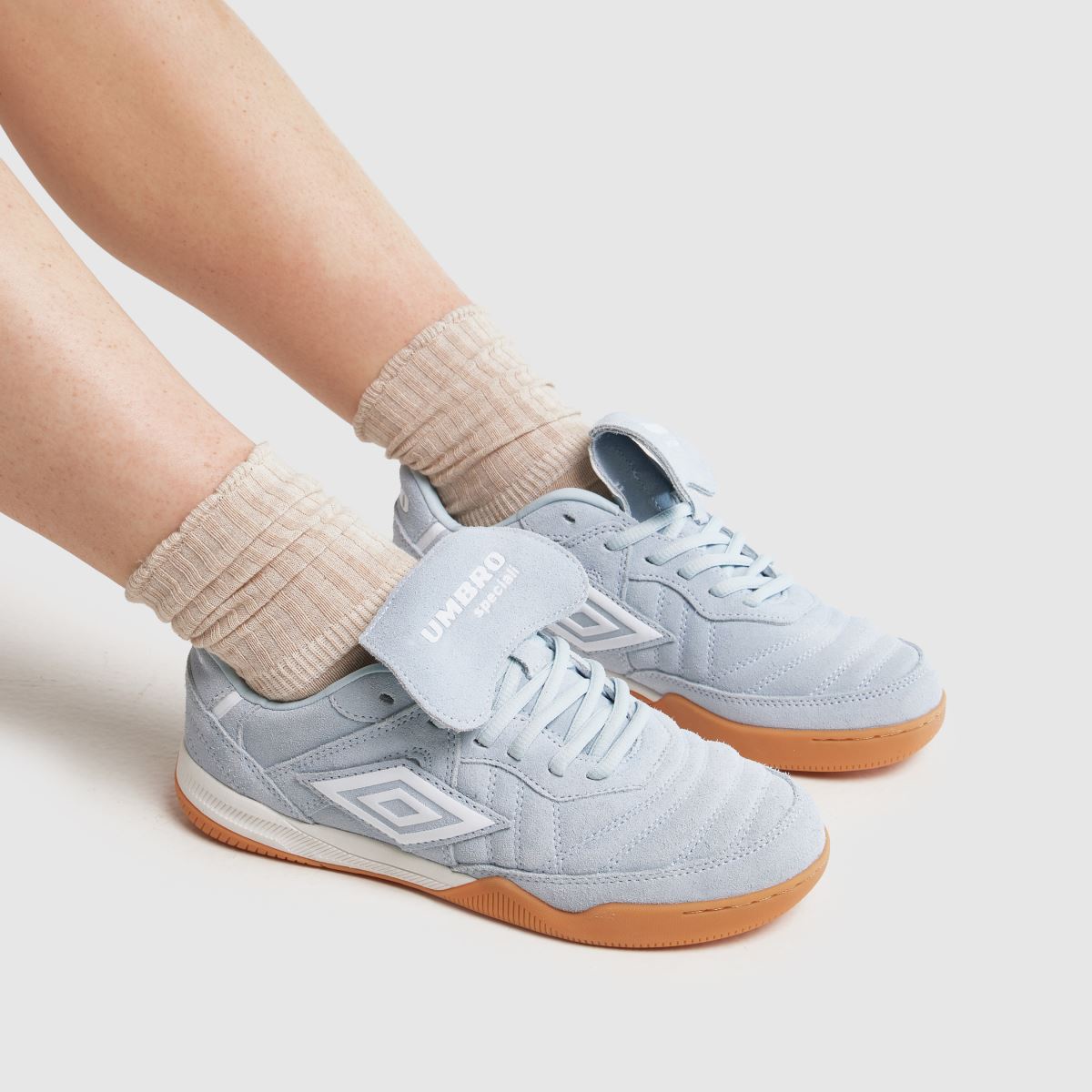 UMBRO Speciali TR in Pale Blue UMBRO Speciali TR 8