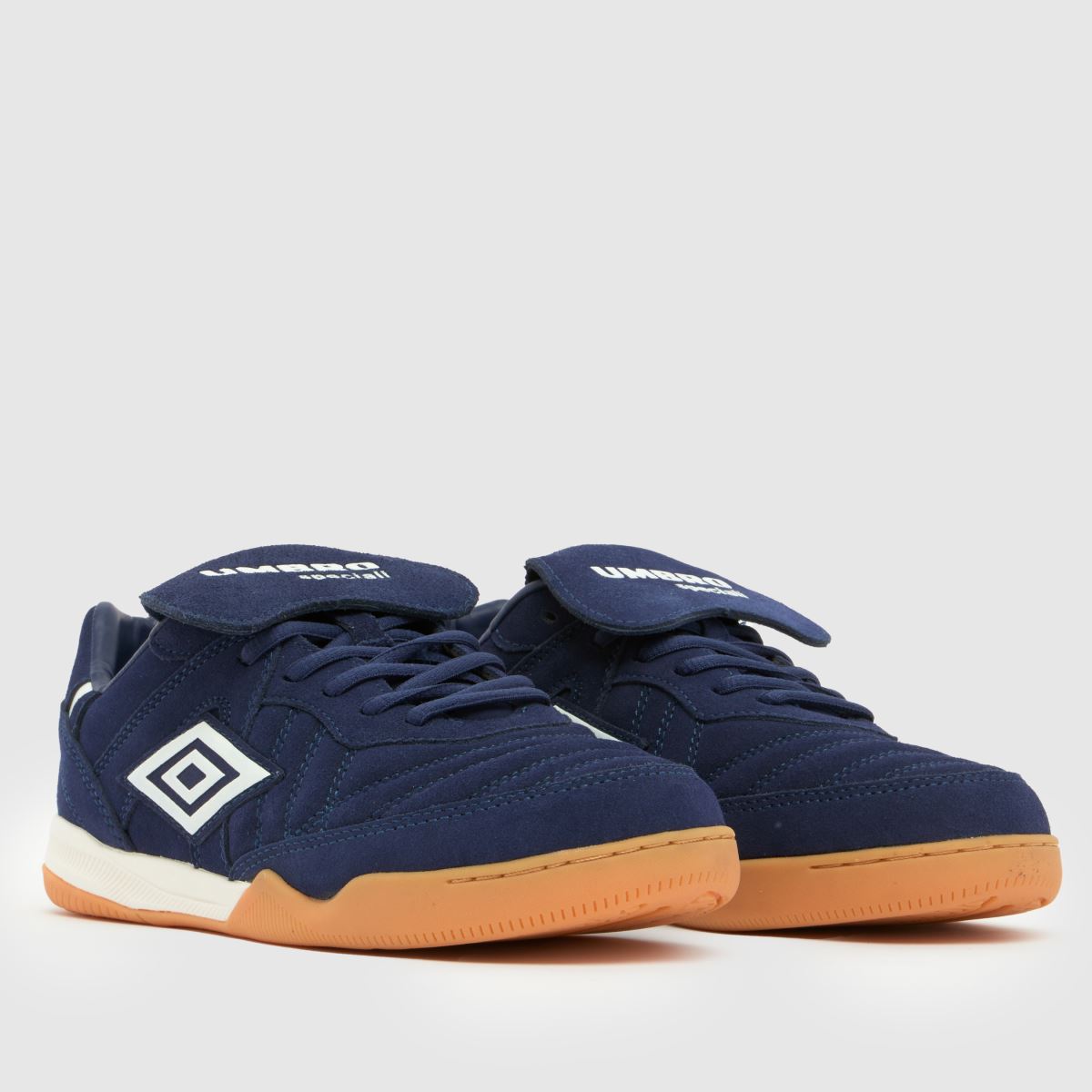 UMBRO Speciali TR in Navy & White UMBRO Speciali TR 8