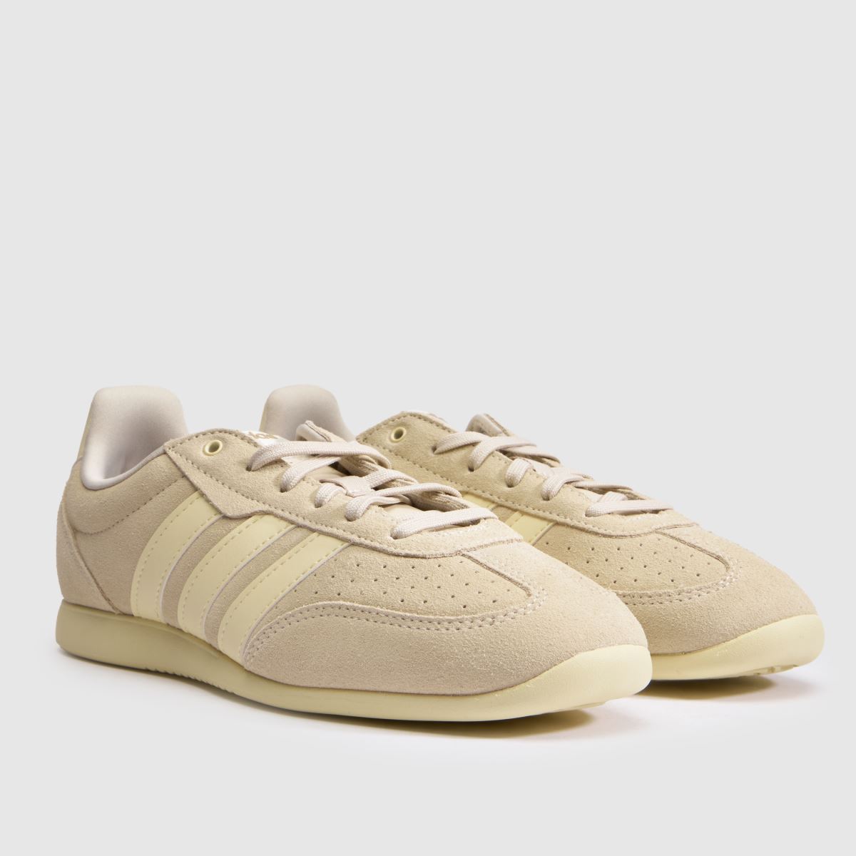 adidas Barreda Lo in Off-White adidas Barreda Lo 3