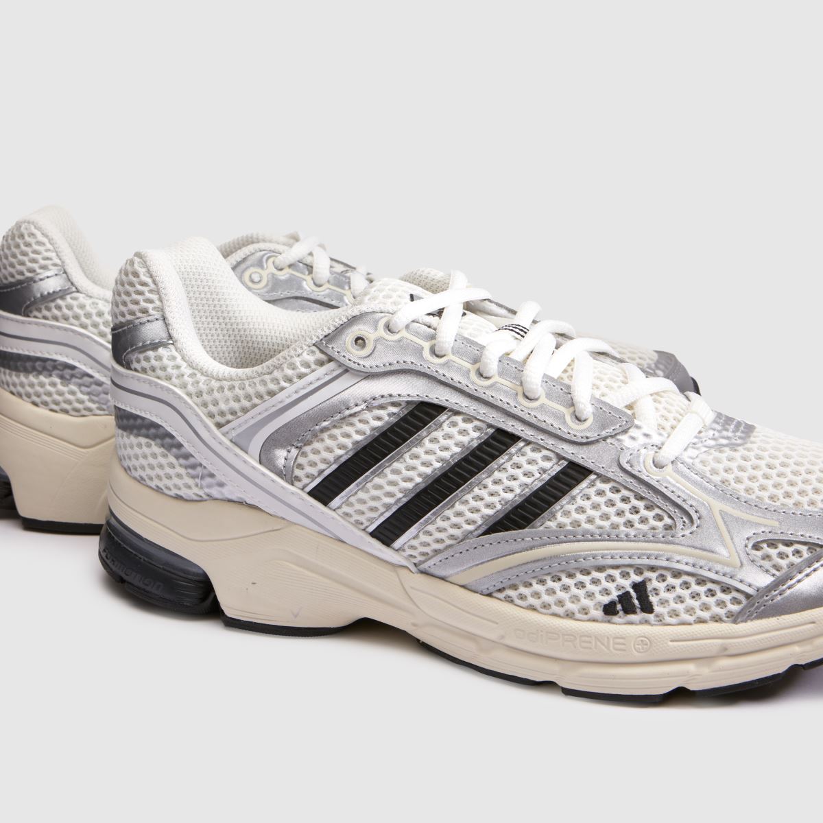 adidas Spiritain 2000 in White & Black adidas Spiritain 2000 4