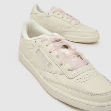 Reebok Club C 85 in White & Pink Reebok Club C 85,3 of 4