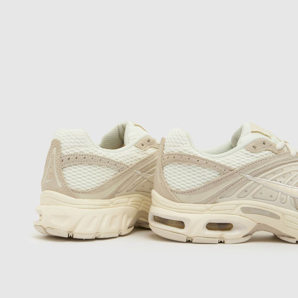 Nike Air Max Moto 2K in Off-White Multi Nike Air Max Moto 2K 7