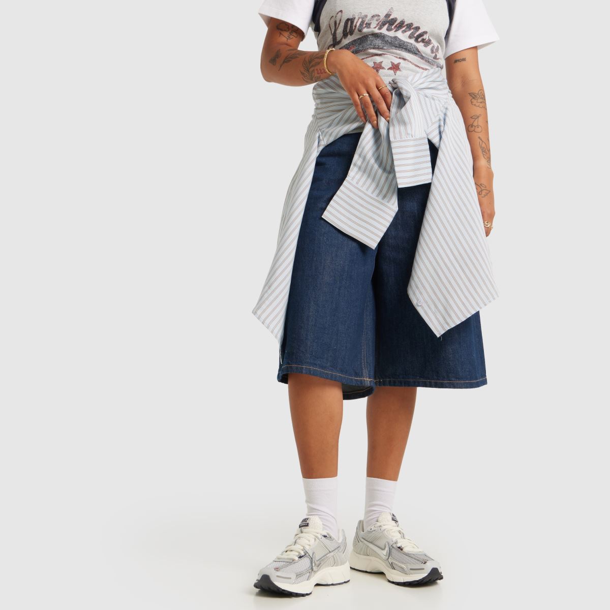 Nike Vomero 5 in White & Silver Nike Vomero 5 8