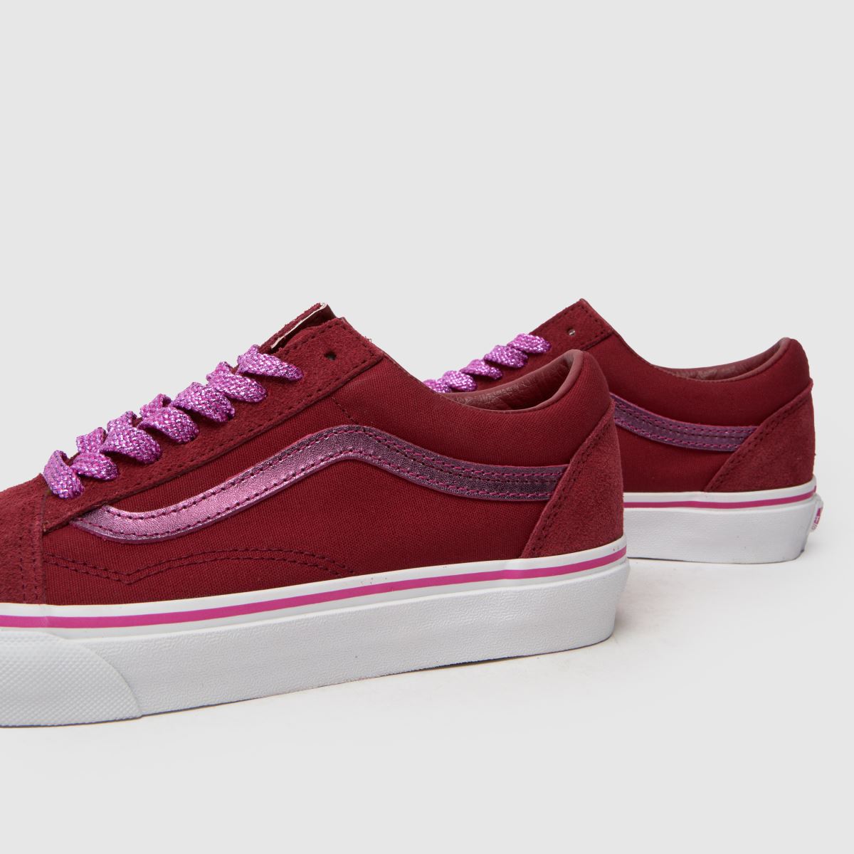 Vans Old Skool in Burgundy Vans Old Skool 7