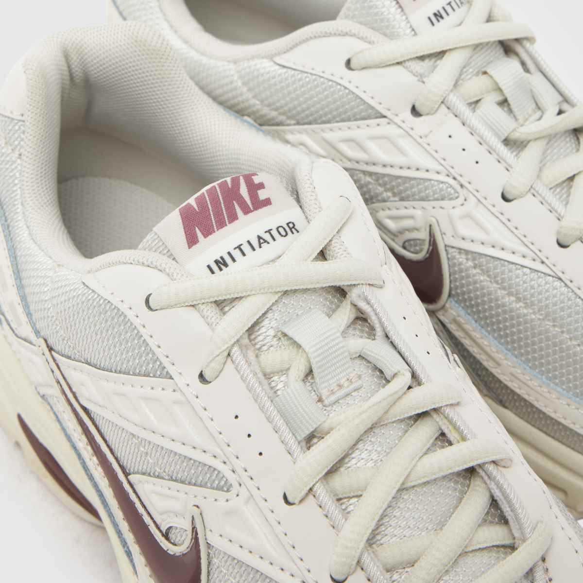 Nike Initiator in White & Purple Nike Initiator 4