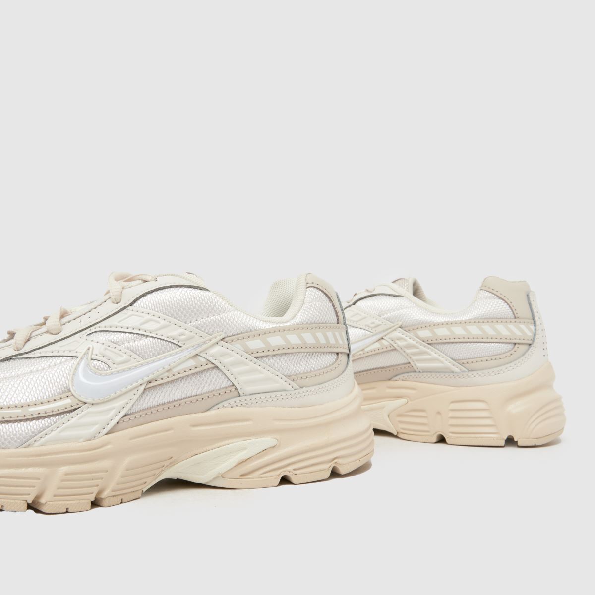 Nike Initiator in Beige Nike Initiator 7