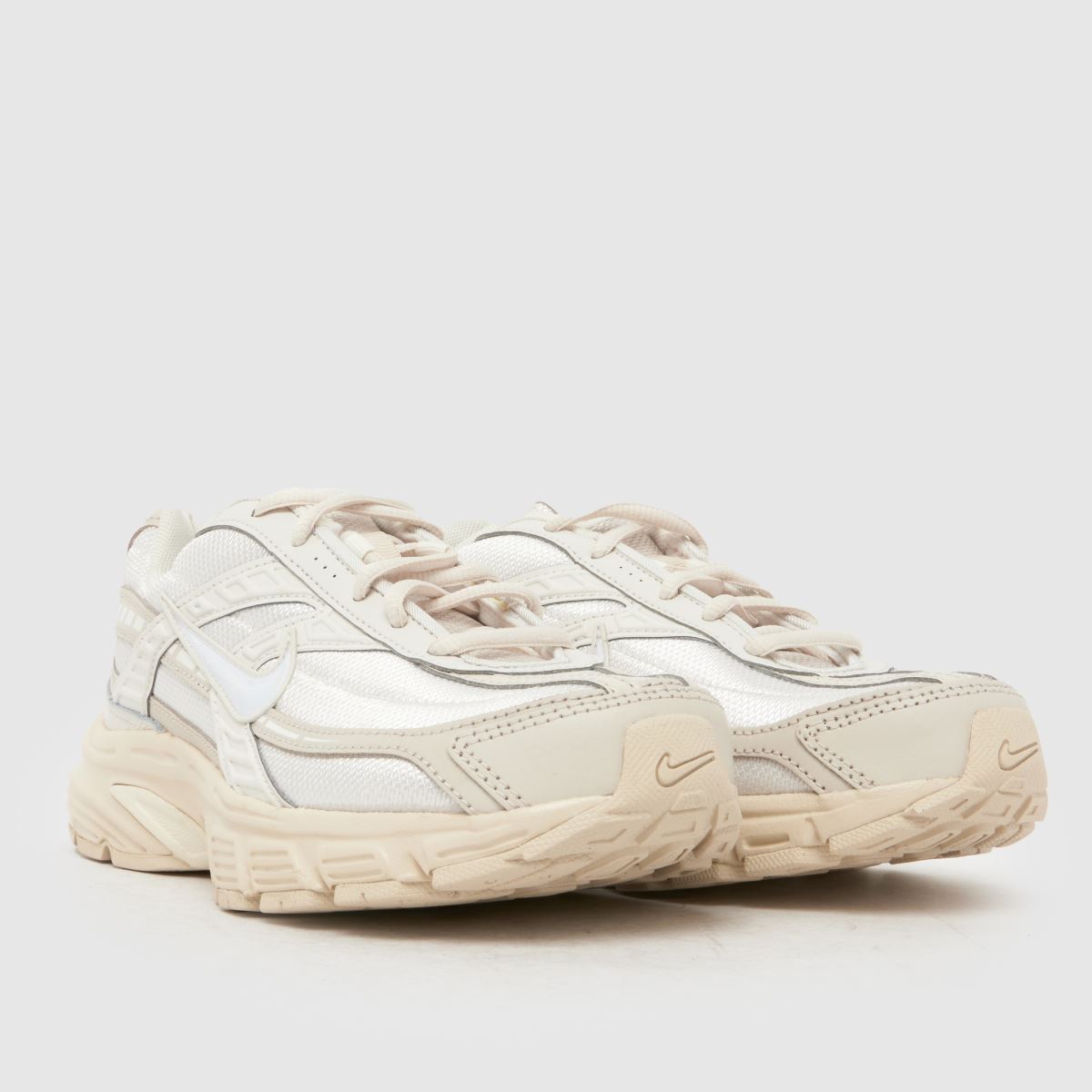 Nike Initiator in Beige Nike Initiator 8