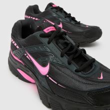Nike Initiator in Black & pink Nike Initiator,3 of 4