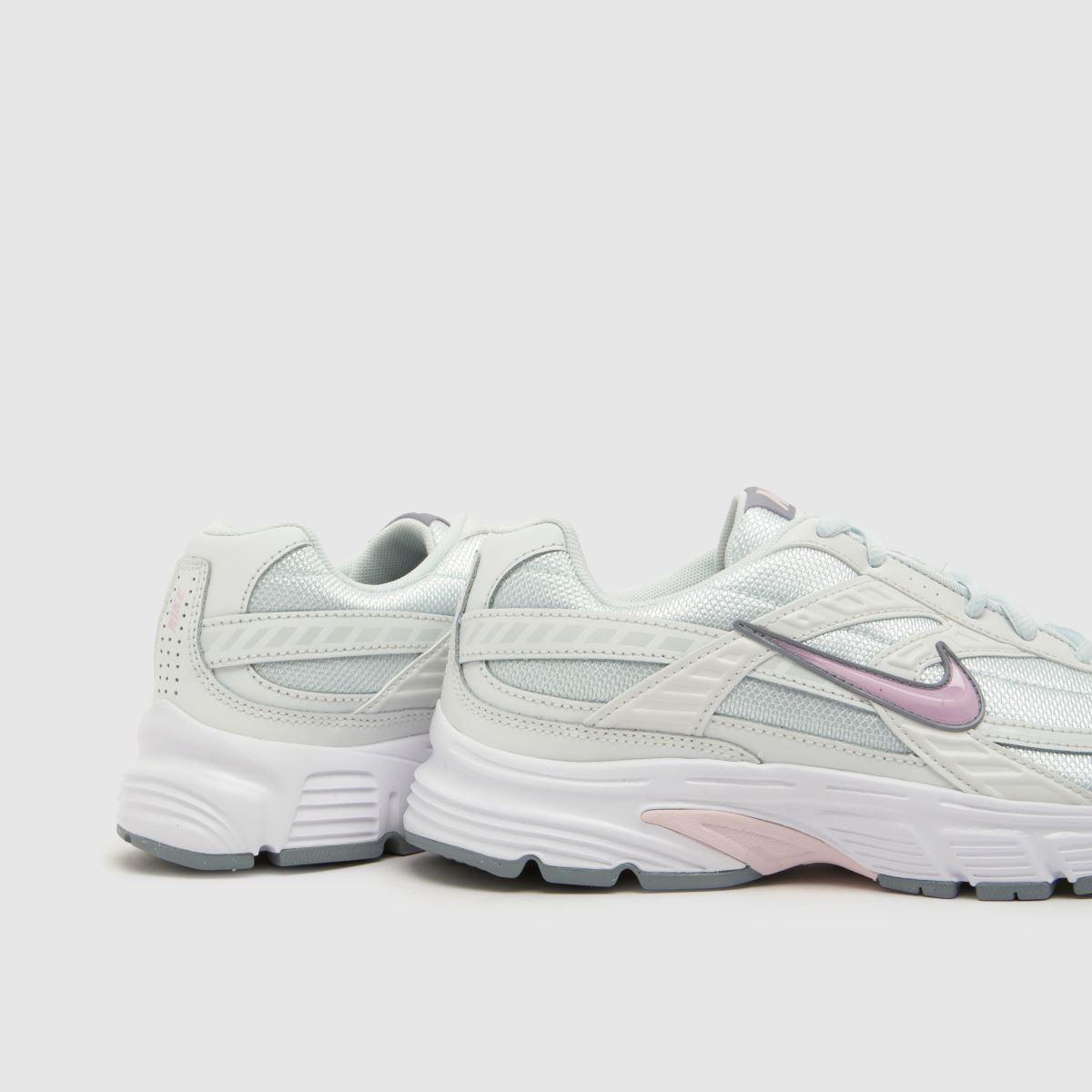 Nike Initiator in Pink Multi Nike Initiator 7