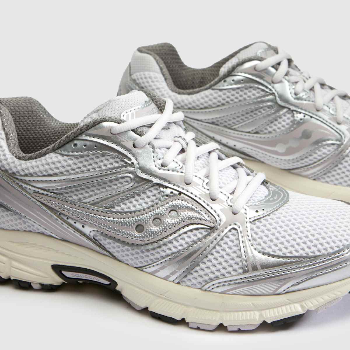 Saucony Grid Legacy in Silver Saucony Grid Legacy 4