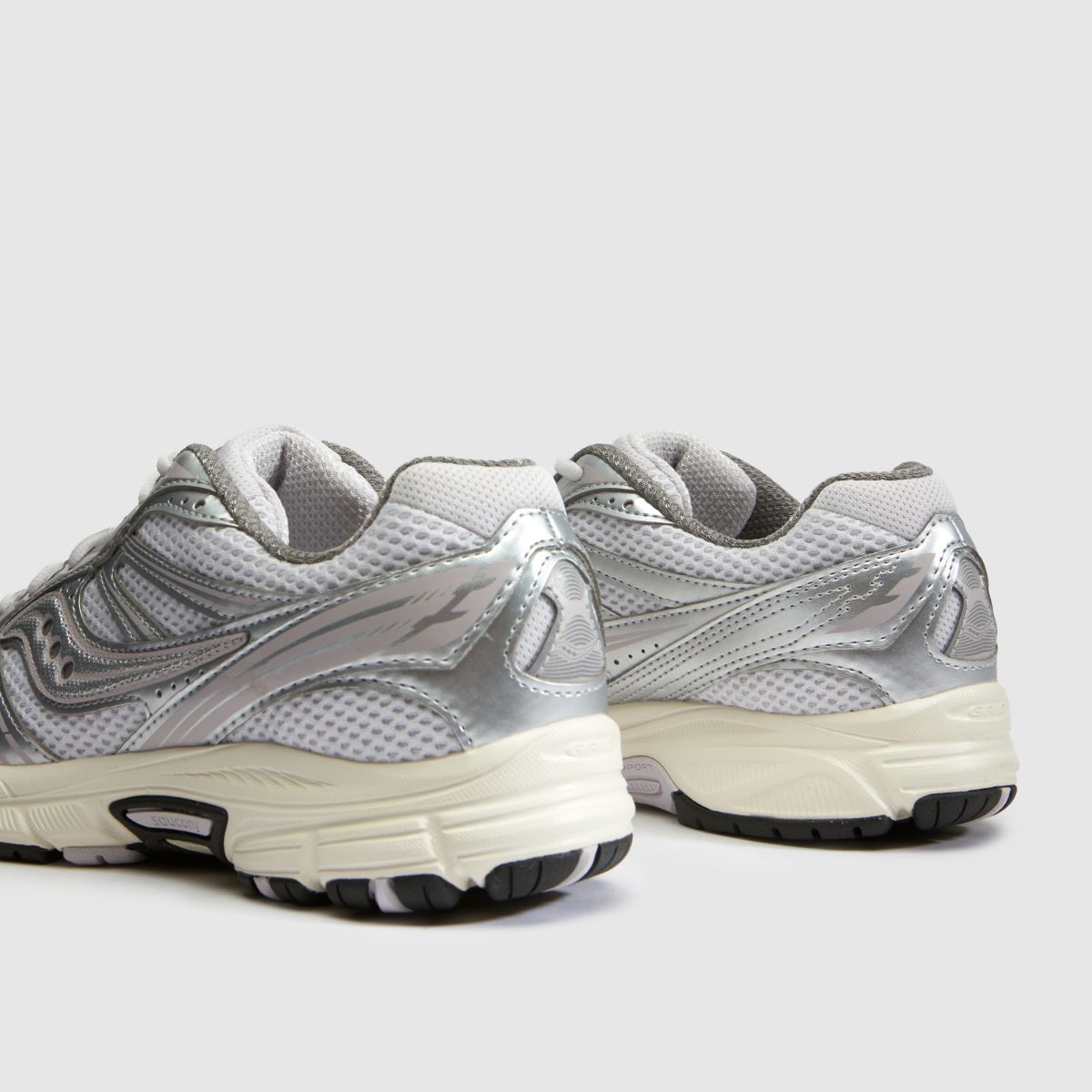 Saucony Grid Legacy in Silver Saucony Grid Legacy 7