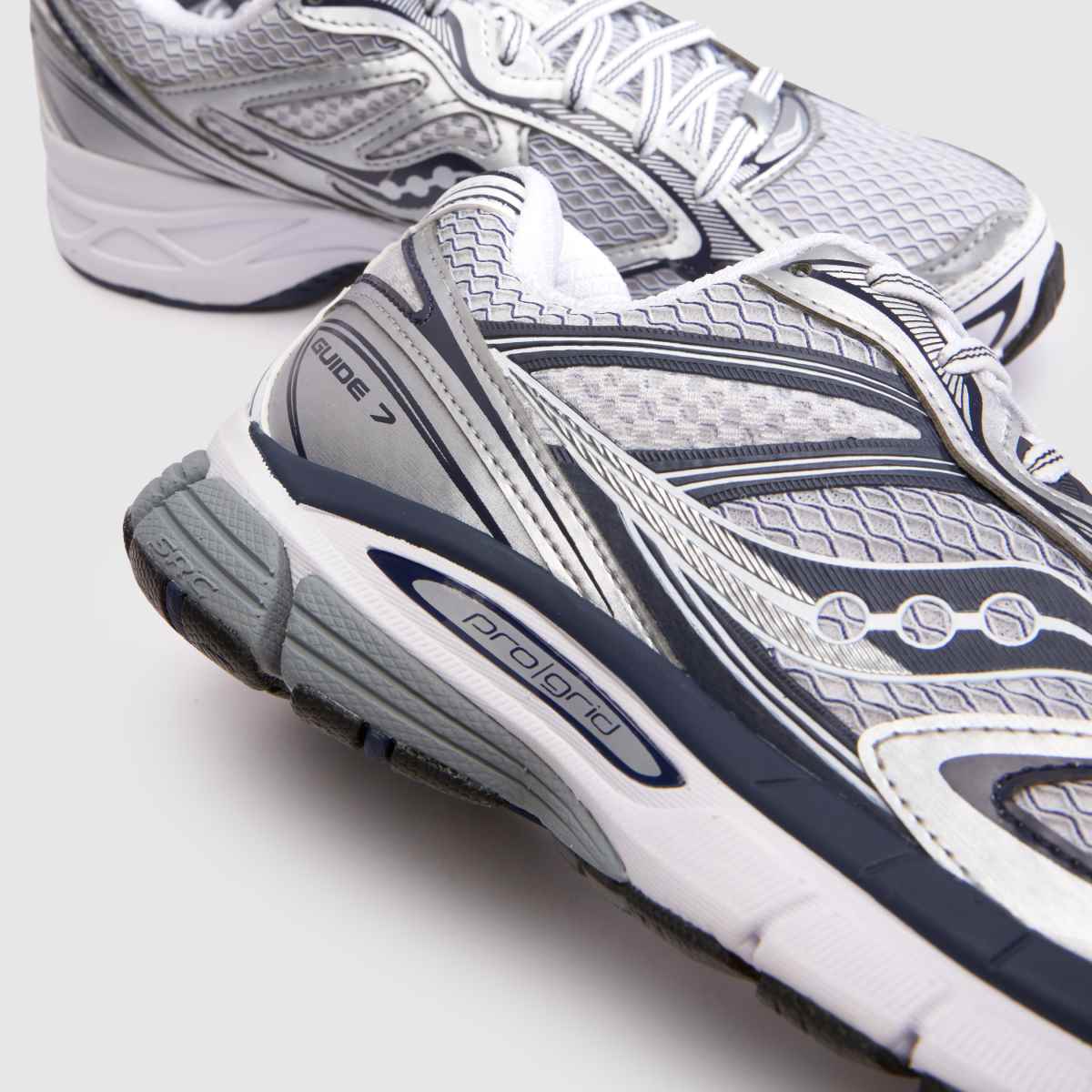 Saucony Guide 7 in Navy & Grey Saucony Guide 7 4