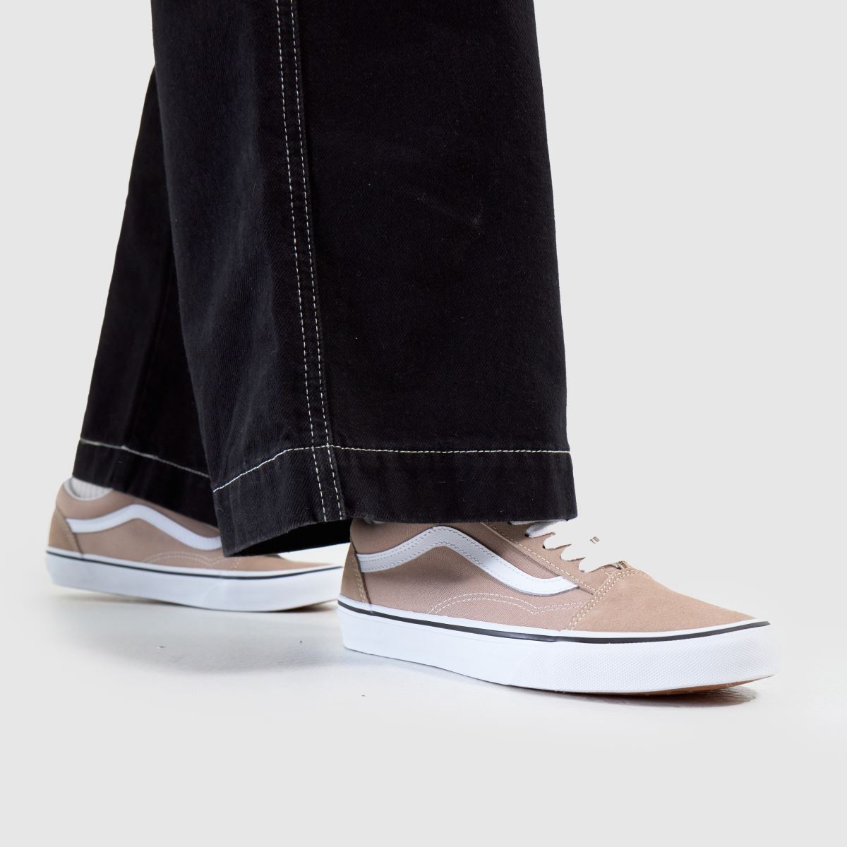 Vans Old Skool in Taupe Vans Old Skool 8