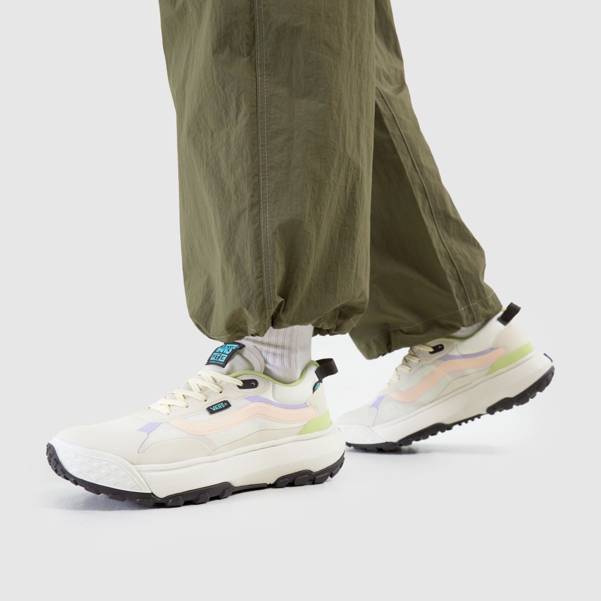 Vans MTE Crosspath in Off-White Multi Vans MTE Crosspath 8