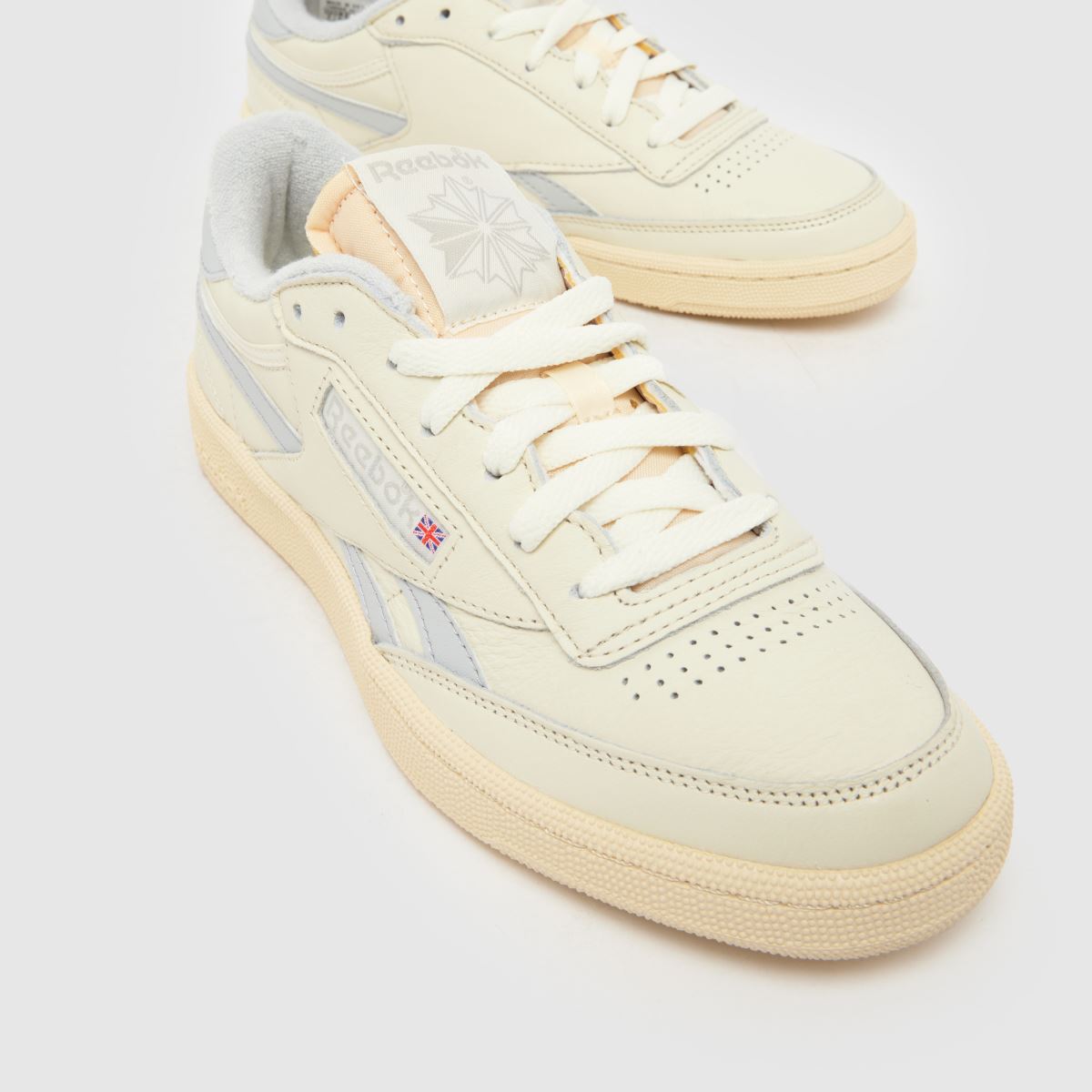 Reebok Club C Revenge in White & grey Reebok Club C Revenge 4