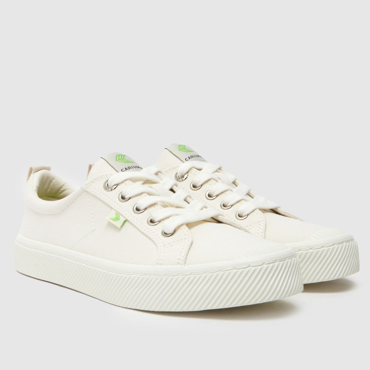 CARIUMA Oca Low in Off-White CARIUMA Oca Low 3