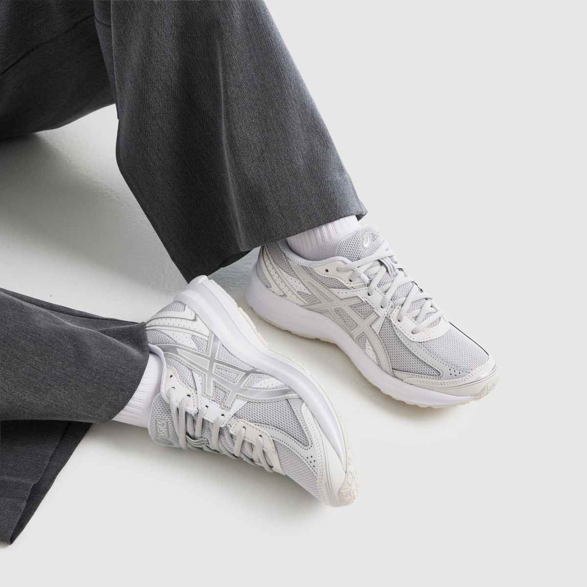 ASICS JOG 100S in Grey ASICS JOG 100S 8