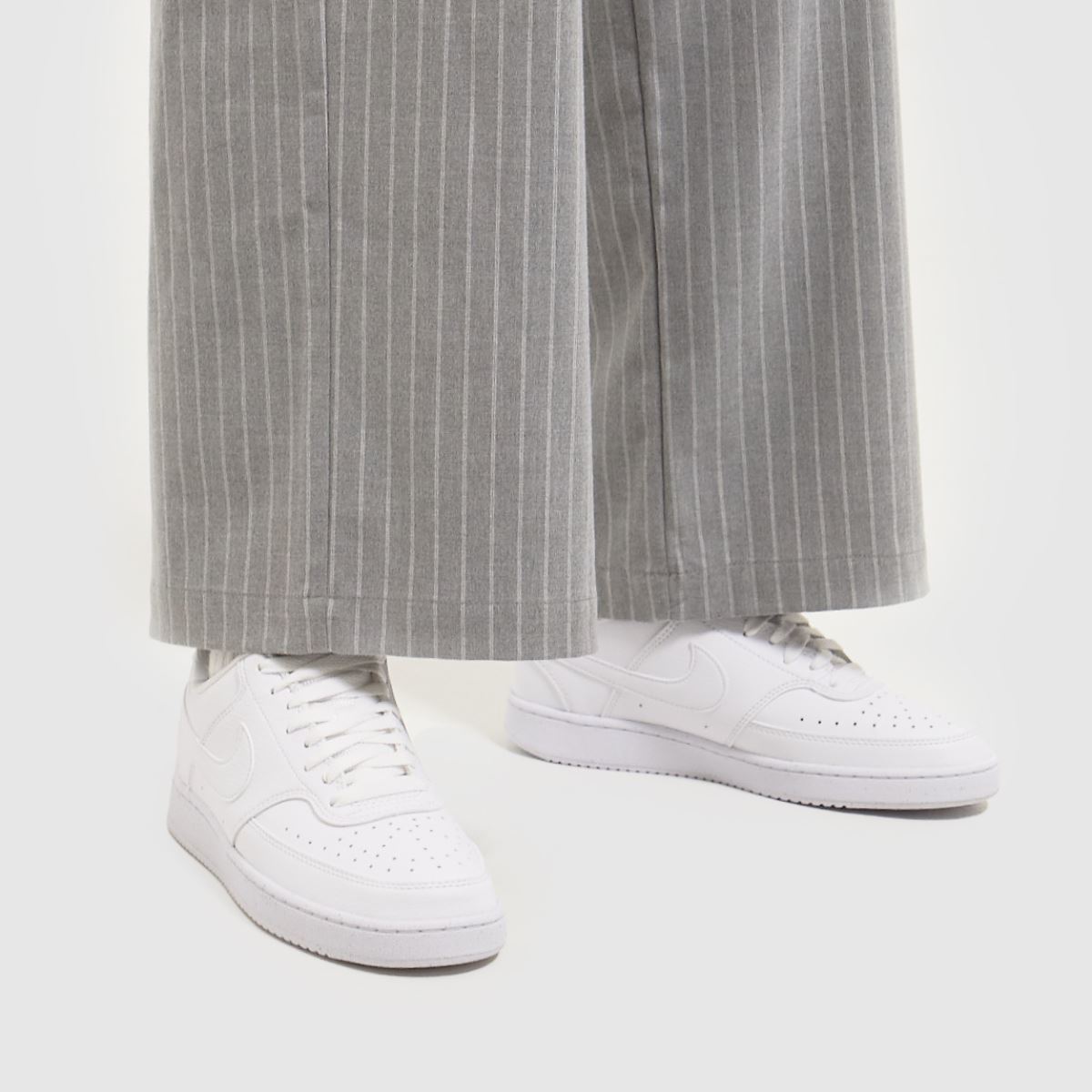 Nike Court Vision Trainers in White