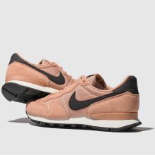 pink nike internationalist trainers