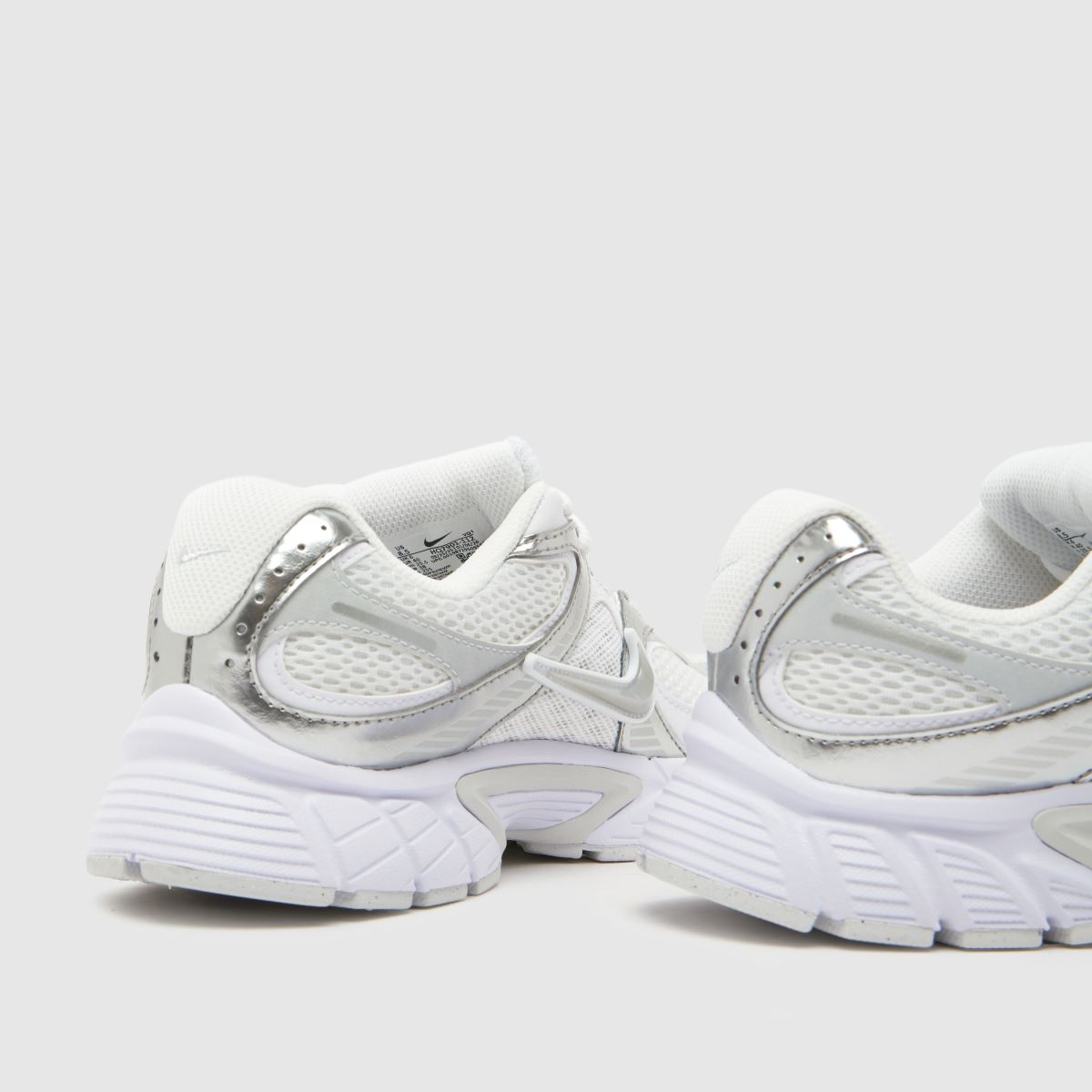 Nike V5 RNR in White Nike V5 RNR 7