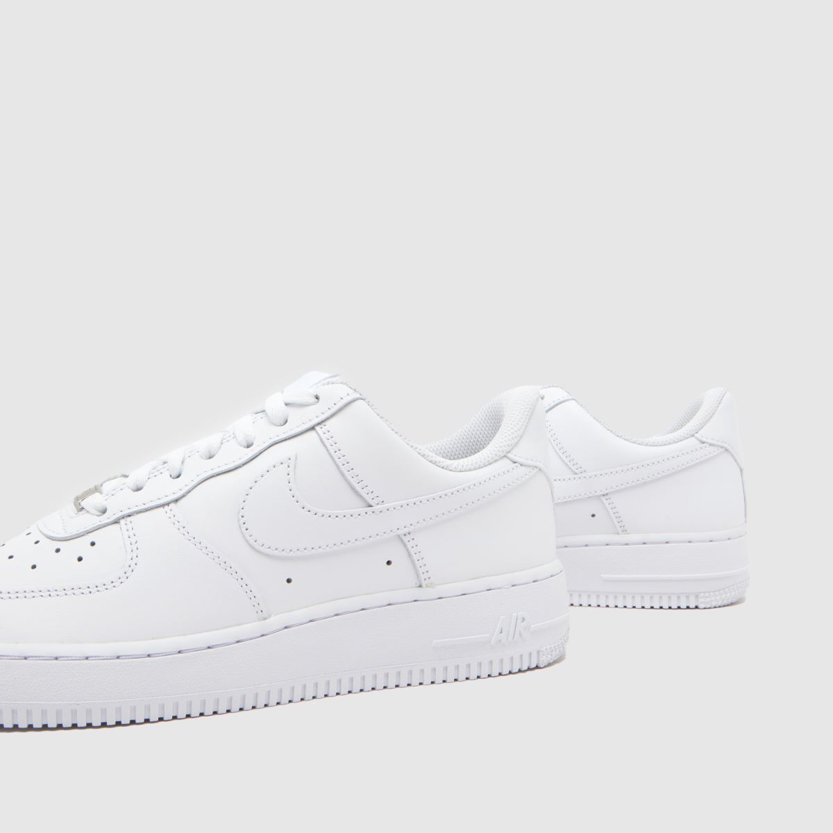 Nike Air Force 1 in White Nike Air Force 1 7
